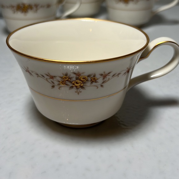 Vintage Noritake Ivory China Suffolk Coffee/Tea Cups Japan Set 5 - Picture 3 of 8